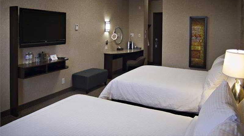 Hotel Acclaim By Clique