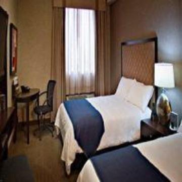 Acclaim By Clique 4* Calgary