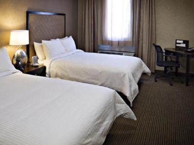 Acclaim By Clique Hotel