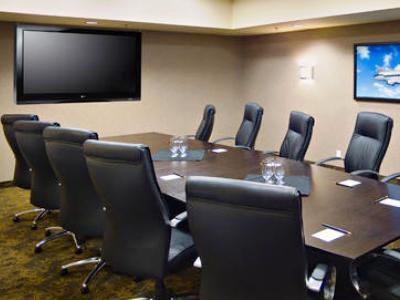 Hotel Acclaim By Clique 4*
